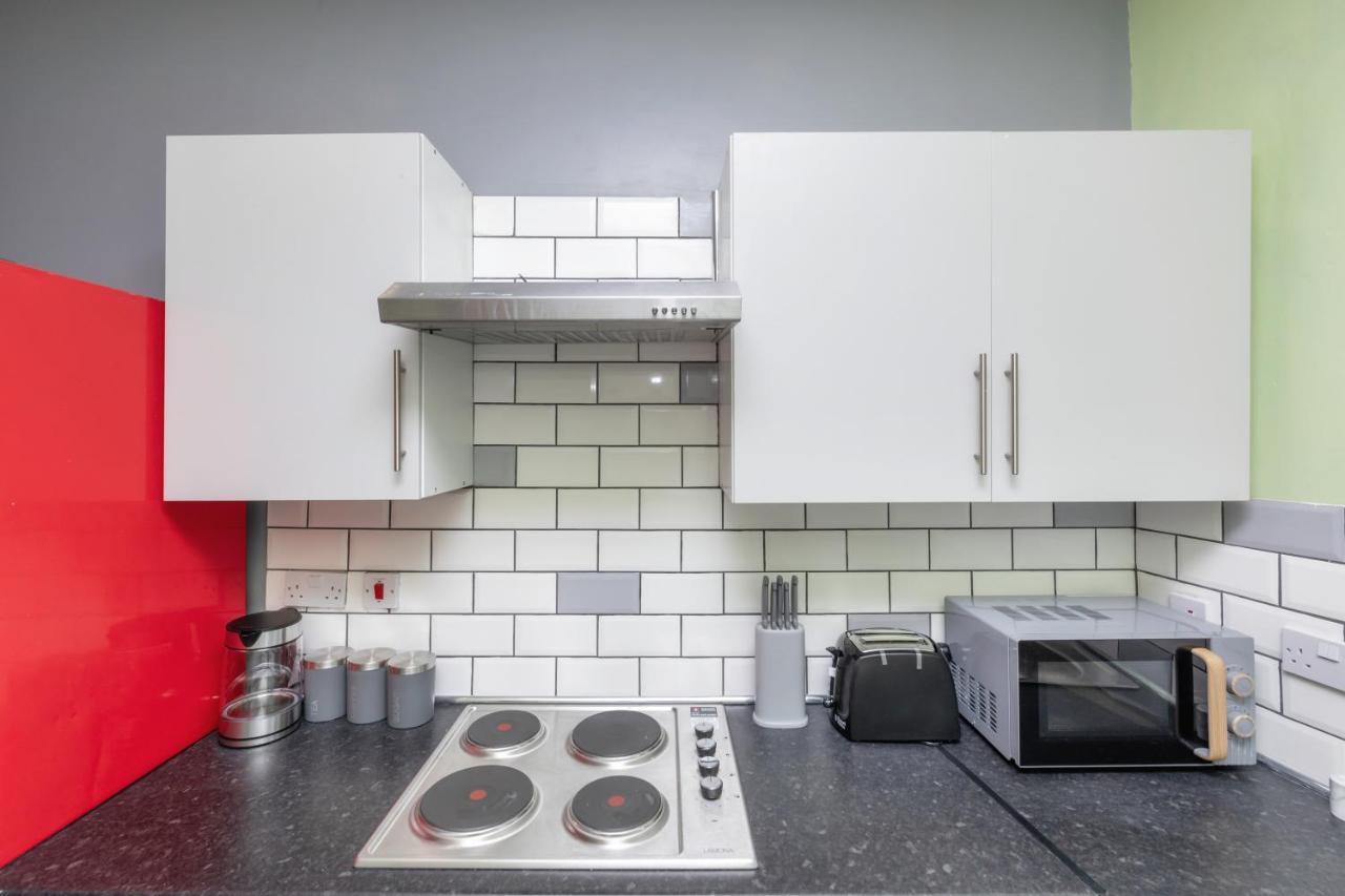 Stockton Town Centre Studio Apartments Free Parking And Wi-Fi Экстерьер фото