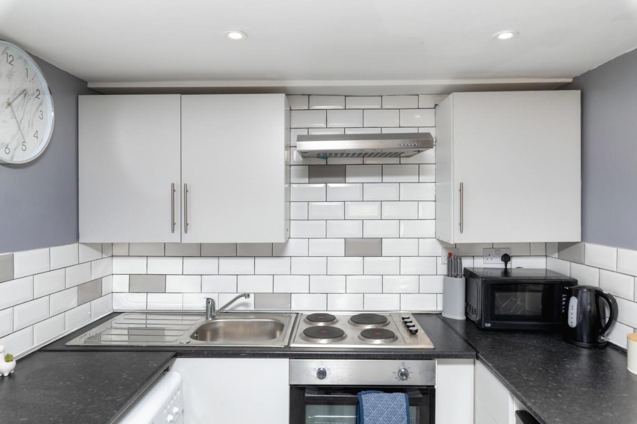 Stockton Town Centre Studio Apartments Free Parking And Wi-Fi Экстерьер фото
